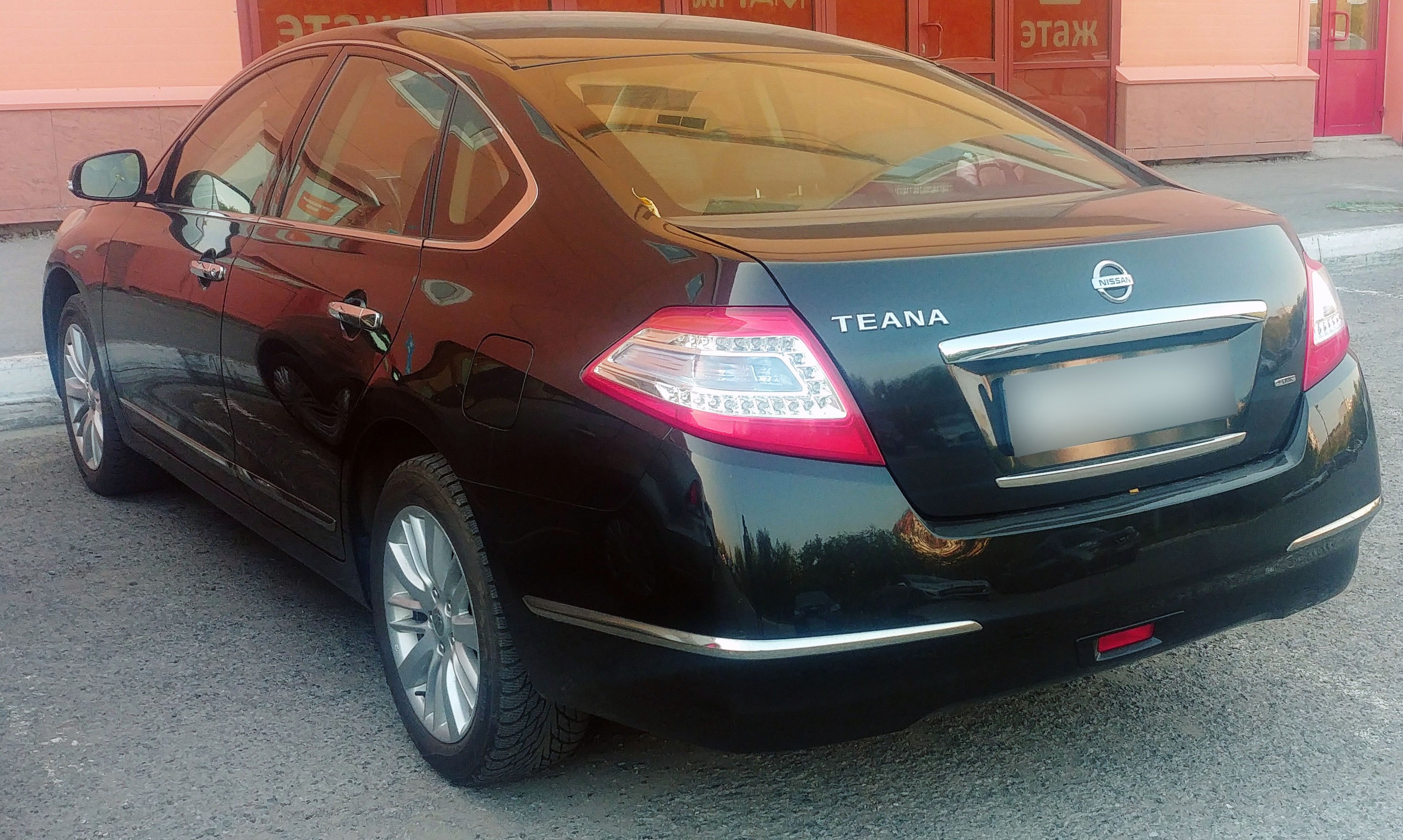 Nissan Teana